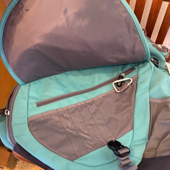 NEW Samsonite Wanber 3 Backpack Turquoise Grey 18โx14โx5.5โ Sling Strap 52โ - Picture 13 of 14
